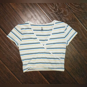 Me to We Cropped V Neck Womens Striped Top